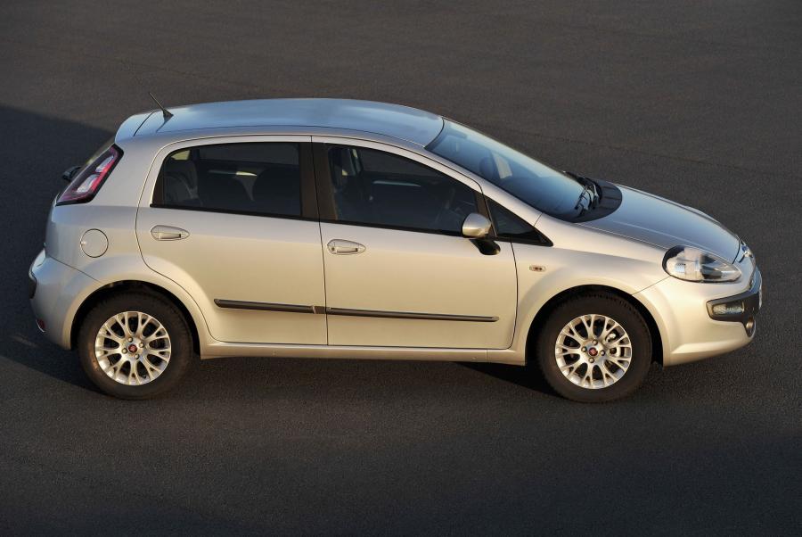  Fiat Punto Evo 2010 года  (фото 39 из 70)